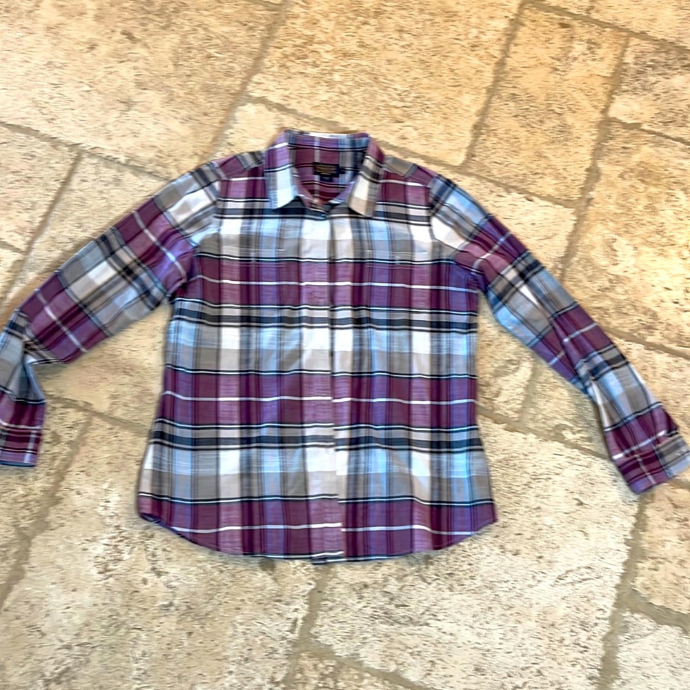 Pendleton woman’s grey and purple long sleeve button down 100% cotton shirt